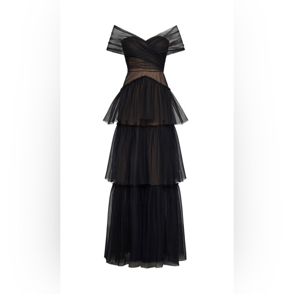 BCBGMaxAzria Dresses & Skirts - Copy - BCBG MAXAZRIA | A-line Nylon Flared V-Neck Plain Long Short Sleeves